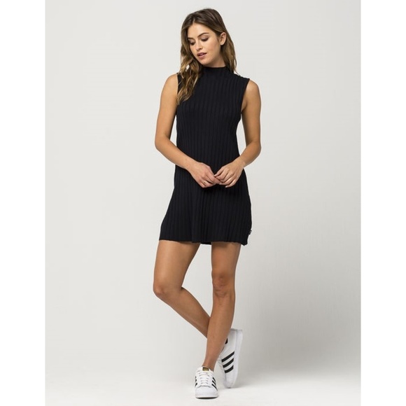 RVCA Dresses & Skirts - RVCA • Black Banked Sweater Dress